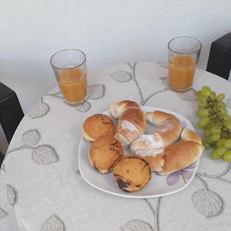 Apartmani Zilic Dugi Rat Zewnętrze zdjęcie