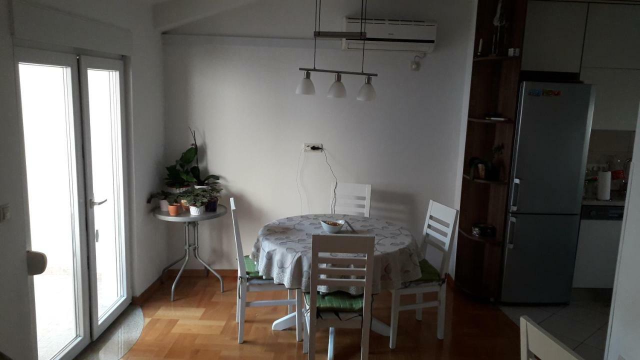 Apartmani Zilic Dugi Rat Zewnętrze zdjęcie