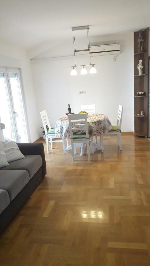 Apartmani Zilic Dugi Rat Zewnętrze zdjęcie