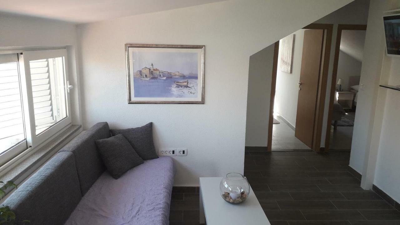 Apartmani Zilic Dugi Rat Zewnętrze zdjęcie