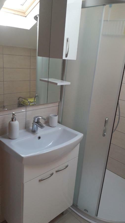 Apartmani Zilic Dugi Rat Zewnętrze zdjęcie