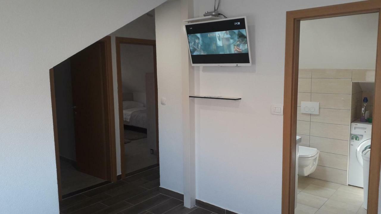 Apartmani Zilic Dugi Rat Zewnętrze zdjęcie