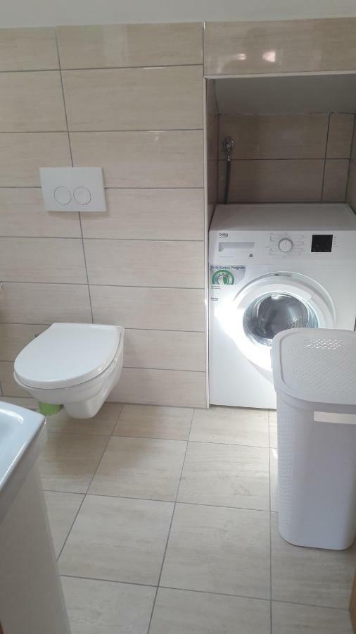 Apartmani Zilic Dugi Rat Zewnętrze zdjęcie