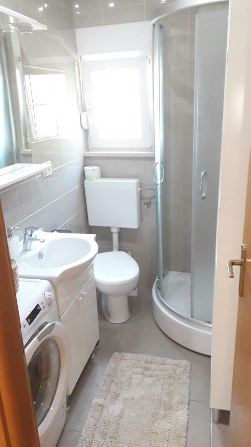 Apartmani Zilic Dugi Rat Zewnętrze zdjęcie