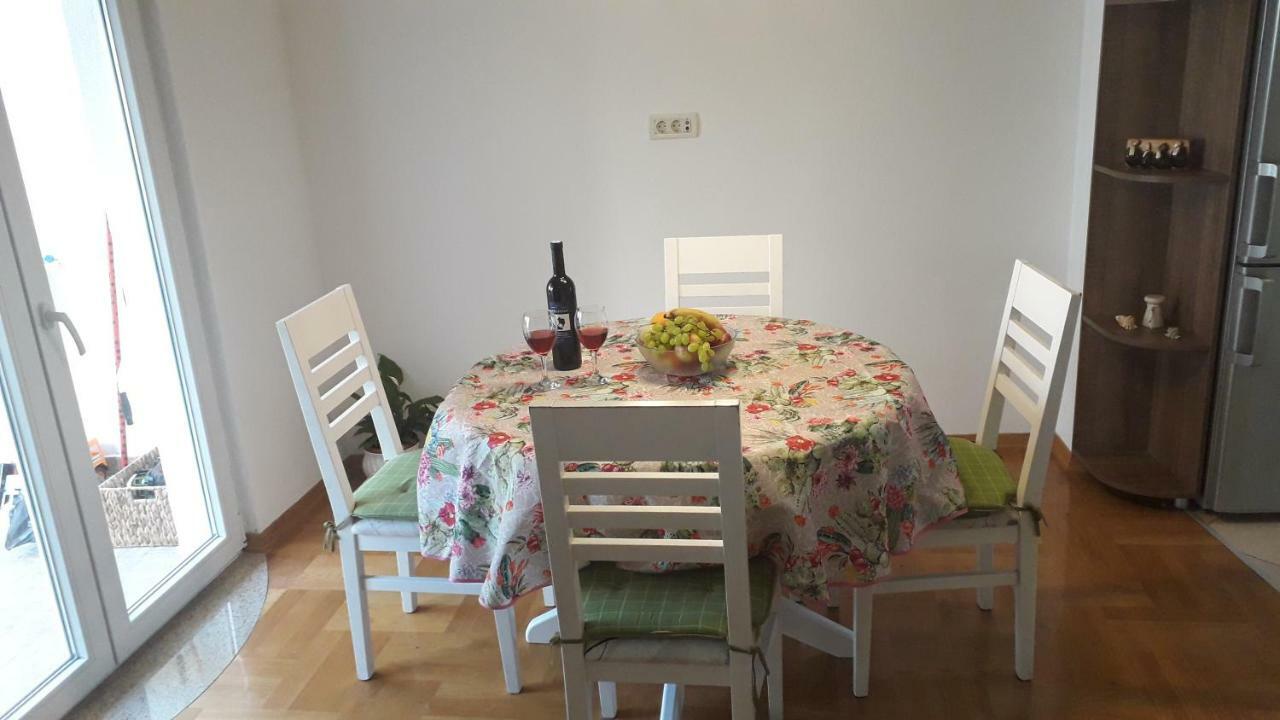 Apartmani Zilic Dugi Rat Zewnętrze zdjęcie